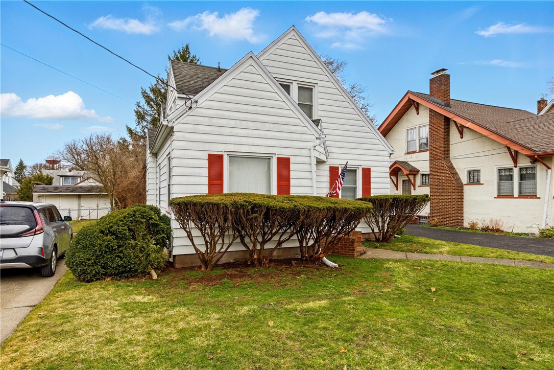 115 W Spruce Street, East Rochester, New York image 3