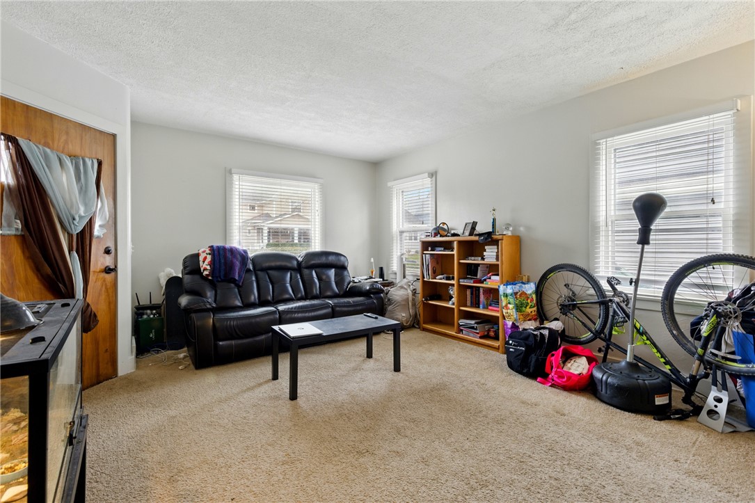 115 W Spruce Street, East Rochester, New York image 11
