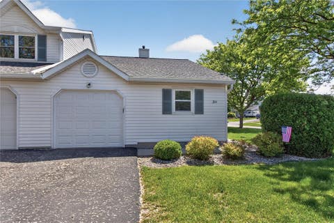 Photo for 31 Chestnut Court D