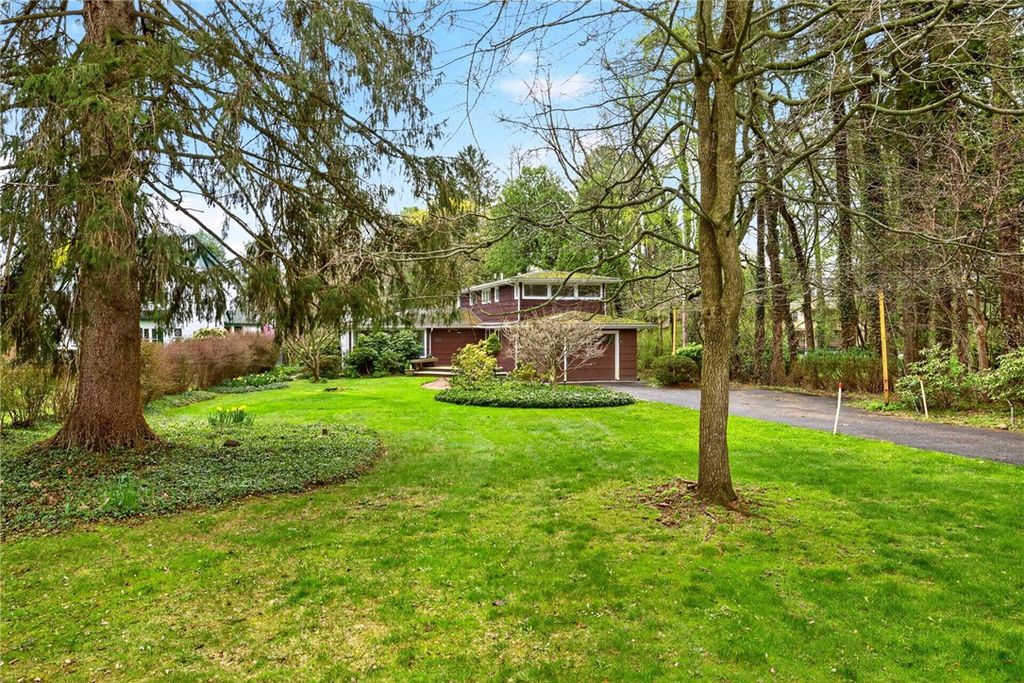 Photo of 53 Golfside Parkway, Brighton, NY 14610 (MLS # R1673222)
