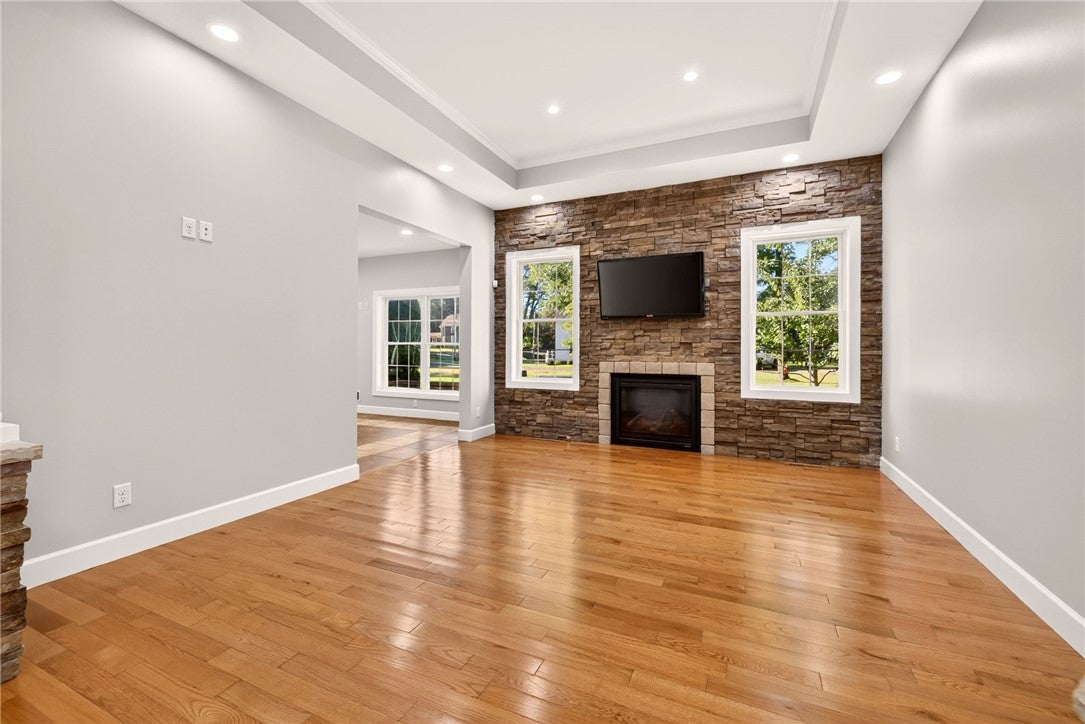 626 Brookstone