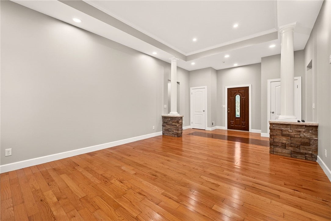 626 Brookstone