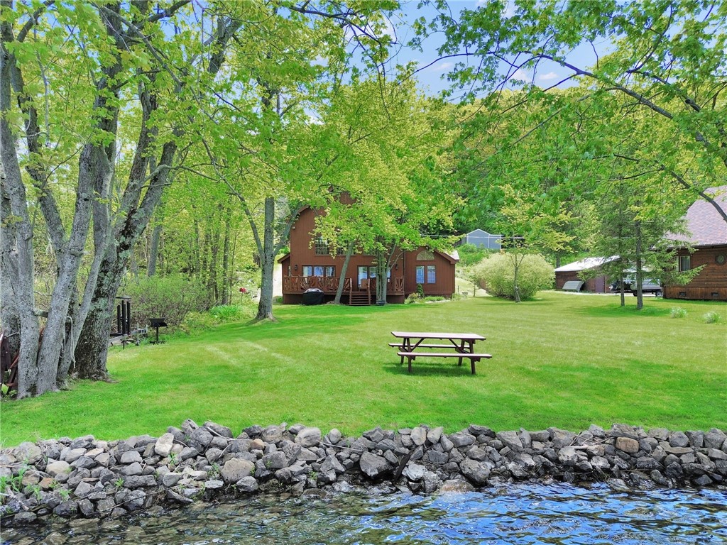 2555 County Highway 22