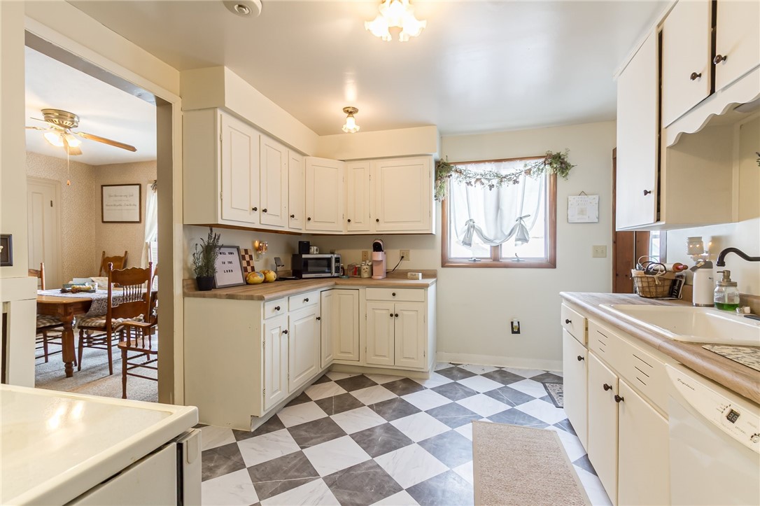 30 Cherry Street, Lyons, New York image 8