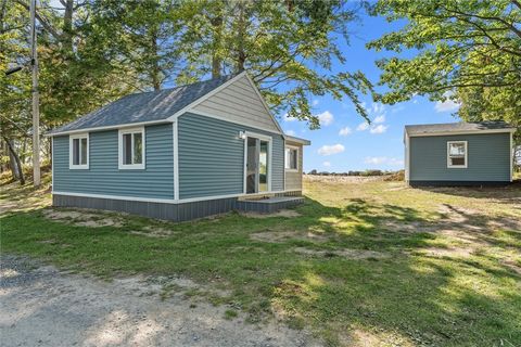 Homes For Sale - 81 N Rainbow Shores Road<br/> Sandy Creek, NY 13142