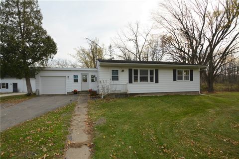 Homes For Sale - 93 School Street<br/> Ontario County, Victor, NY 14564