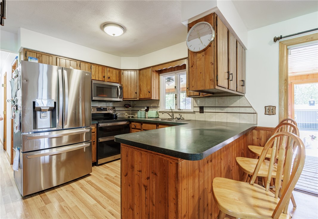 7425 Eelpot Road, Naples, New York image 15