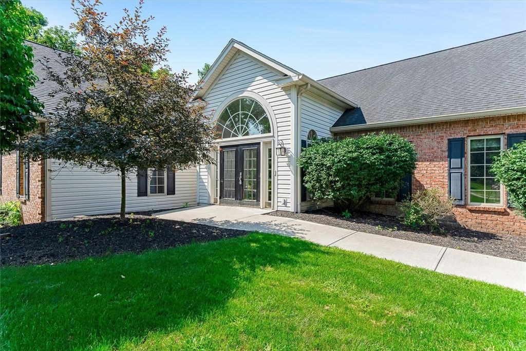 Photo of 55 Sullys Trail #C, Pittsford, NY 14534 (MLS # R1554731)