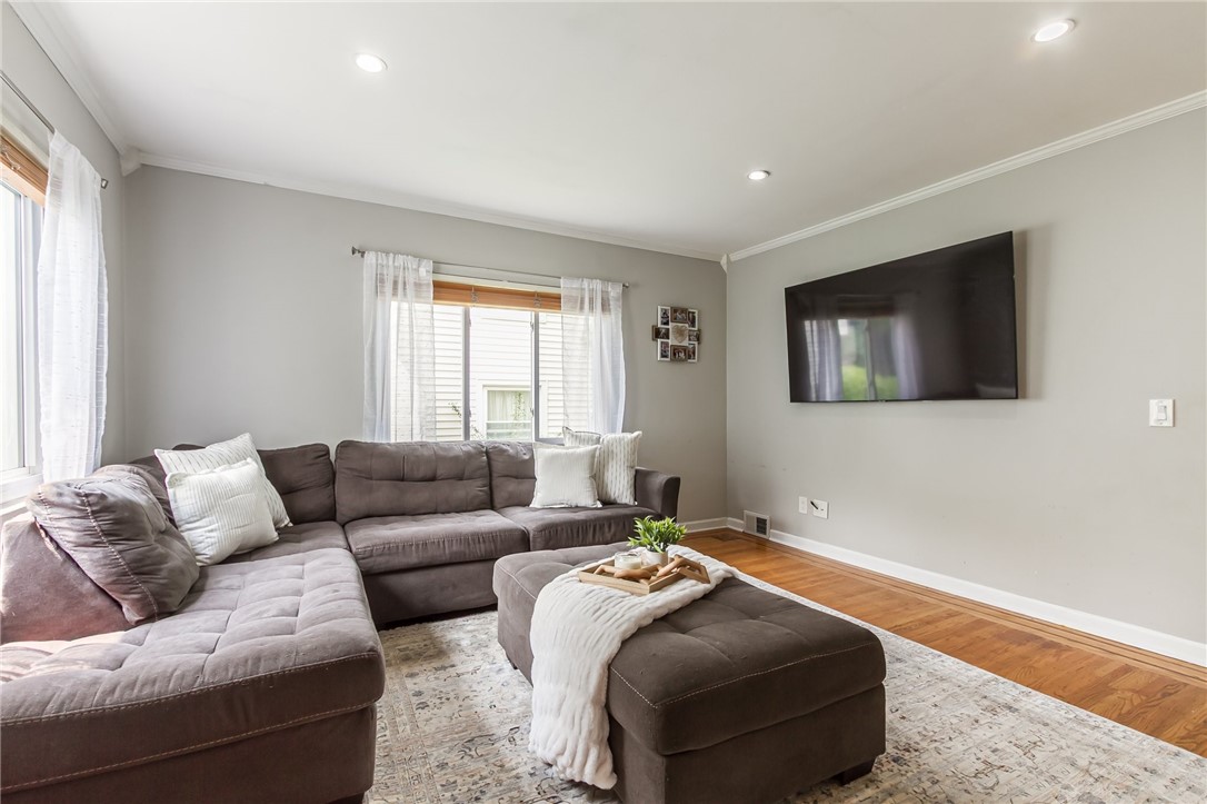 121 Woodbine Avenue, East Rochester, New York image 7