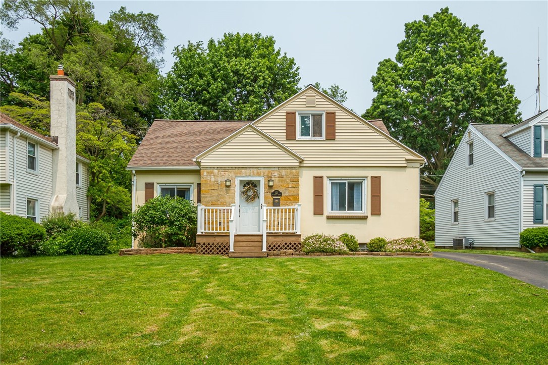 121 Woodbine Avenue, East Rochester, New York image 1