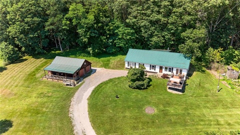 Photo of 4700 Deuel Road, Canandaigua Town, NY 14424 (MLS # R1703893)