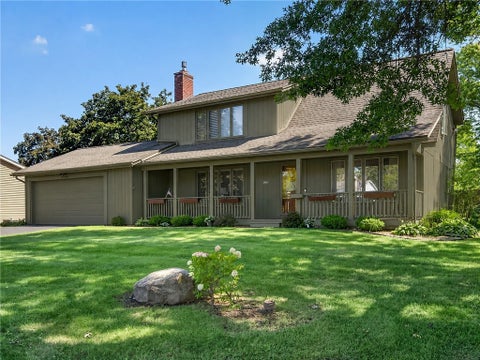 Photo for 180 Apple Creek Lane