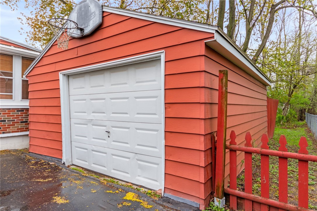 Search Properties 1 345 la grange avenue