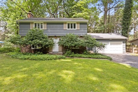 Photo of 485 Oakridge Drive, Irondequoit, NY 14617 (MLS # R1680915)