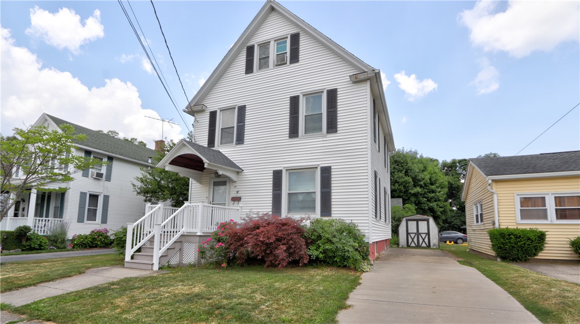 81 Oak Street