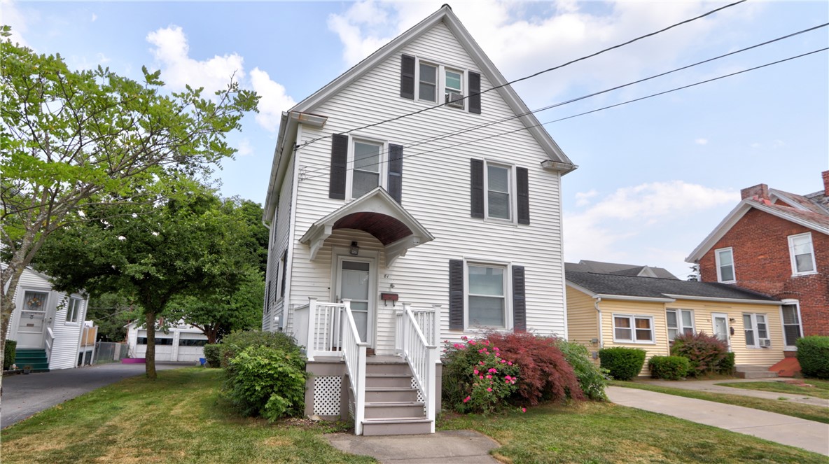 81 Oak Street