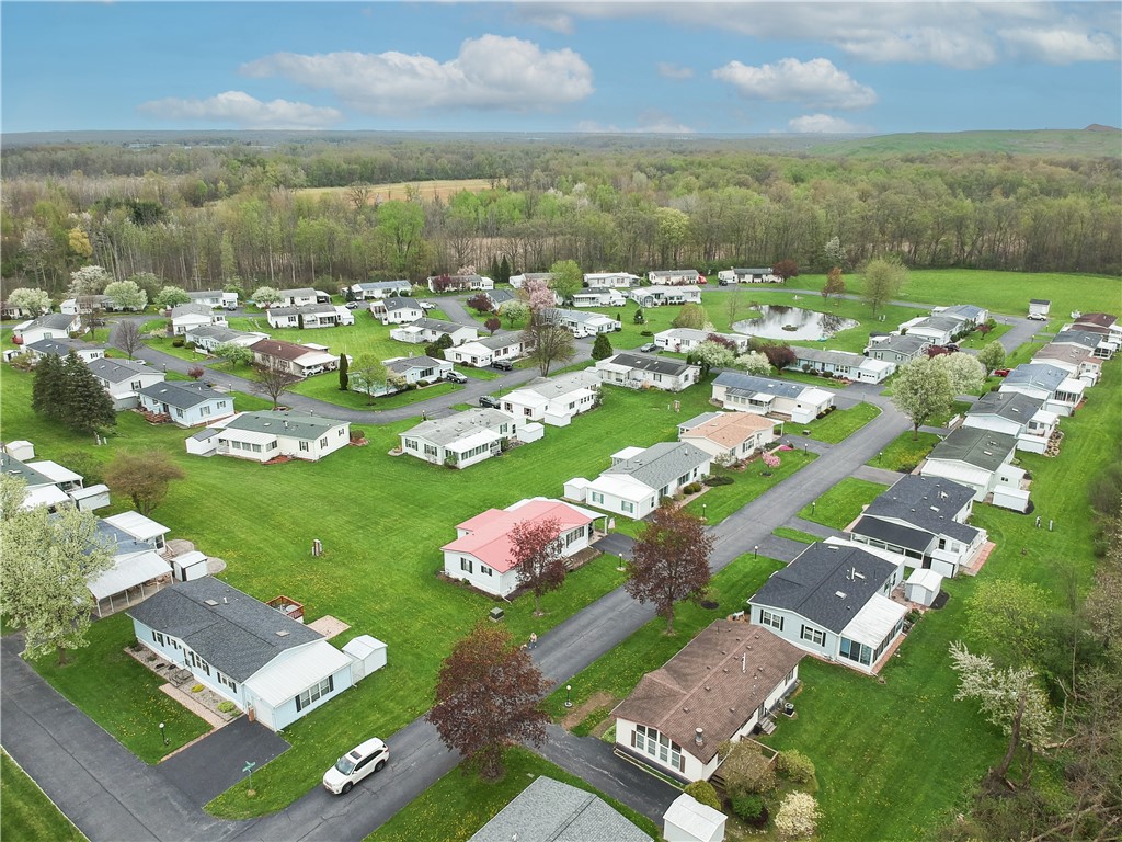 47 Hidden Meadows Drive, Bergen, New York image 13