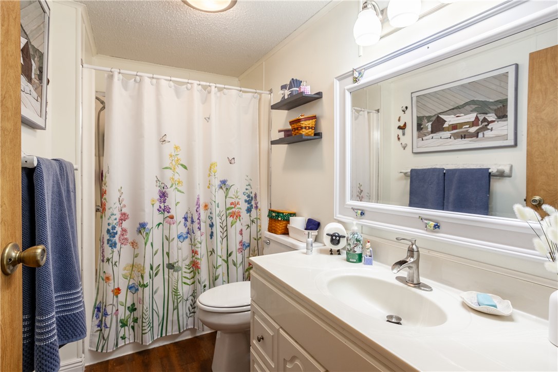 47 Hidden Meadows Drive, Bergen, New York image 31