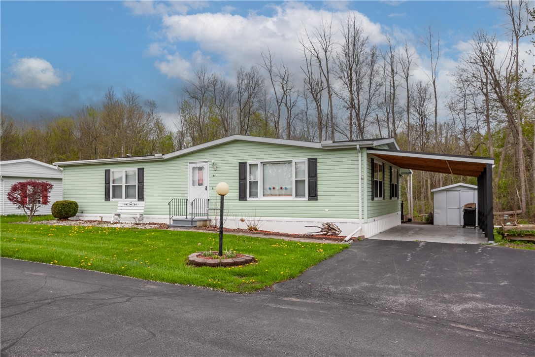 47 Hidden Meadows Drive, Bergen, New York image 3