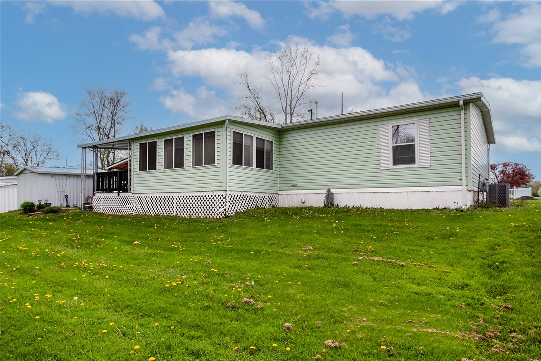 47 Hidden Meadows Drive, Bergen, New York image 5