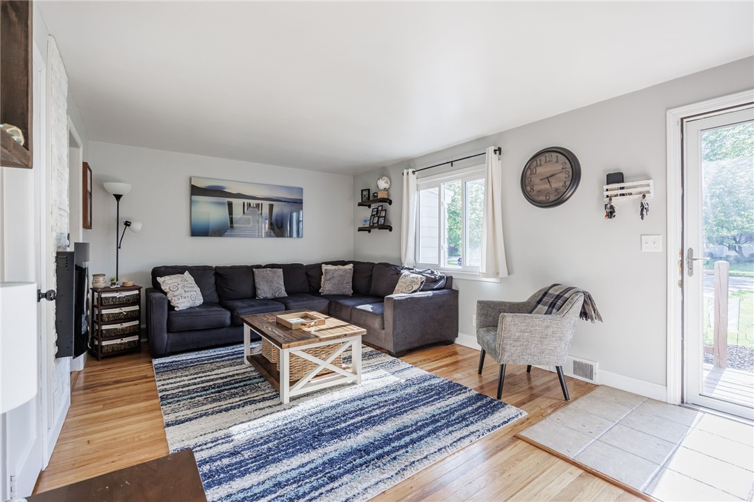 118 Duxbury Road