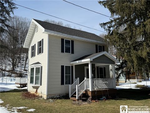 Homes For Sale - 11381 Route 98<br/> Freedom, NY 14065