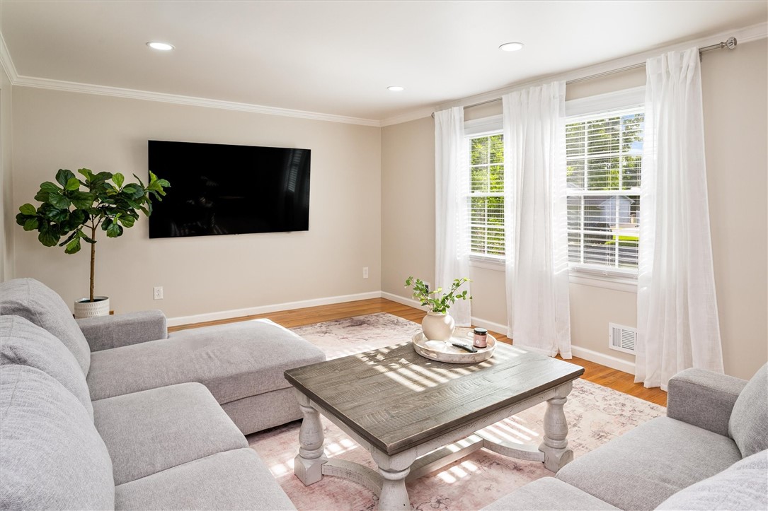 255 Arcadia Parkway, Greece, New York image 14