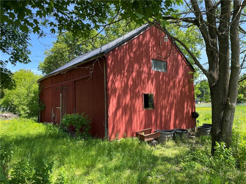 Photo of 42 Bulls Saw Mill Road, Mendon, NY 14472 (MLS # R1611218)