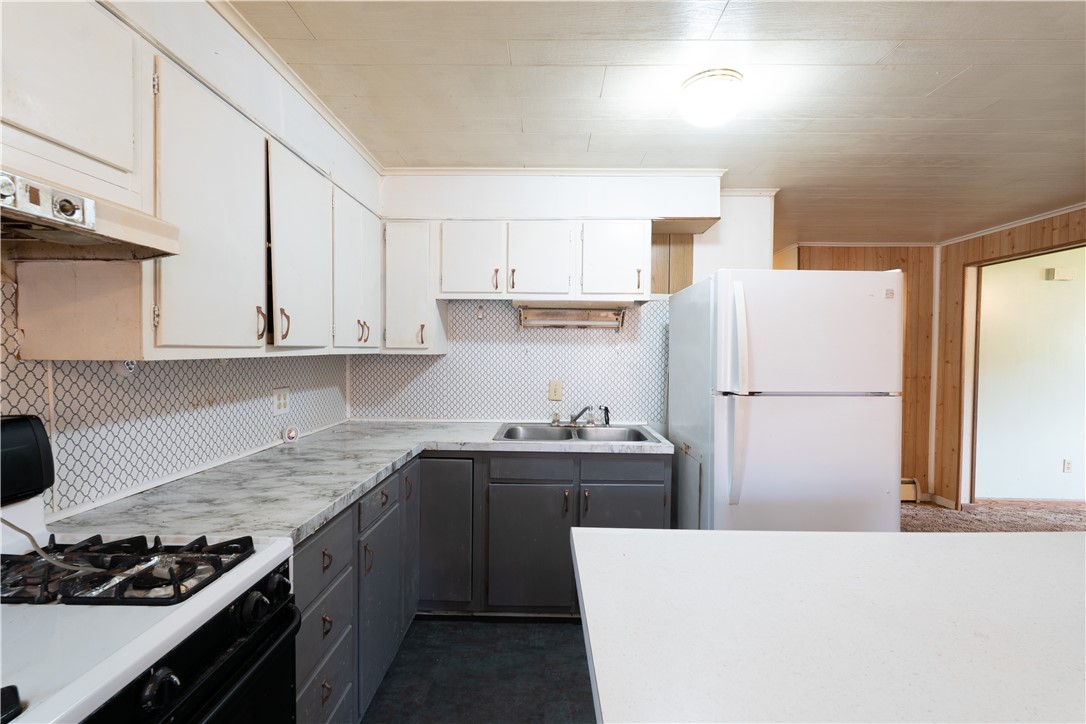 402 Whitney Valley