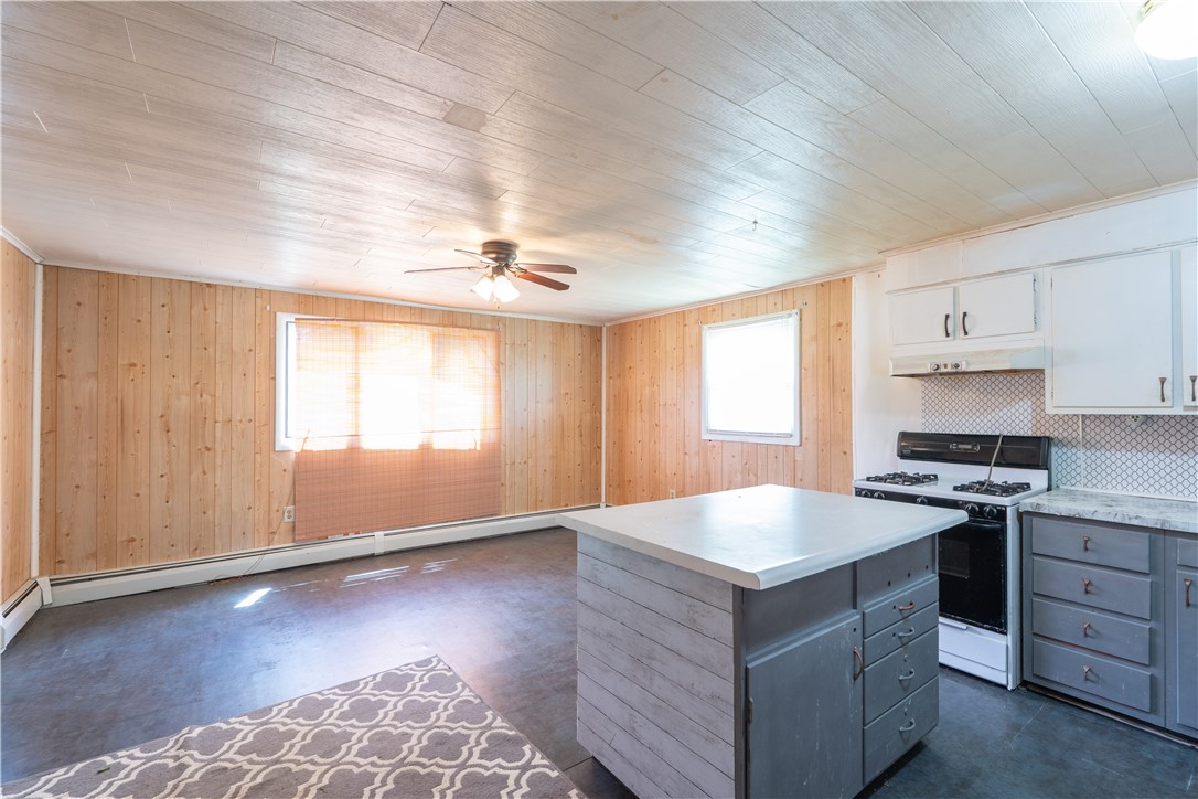 402 Whitney Valley