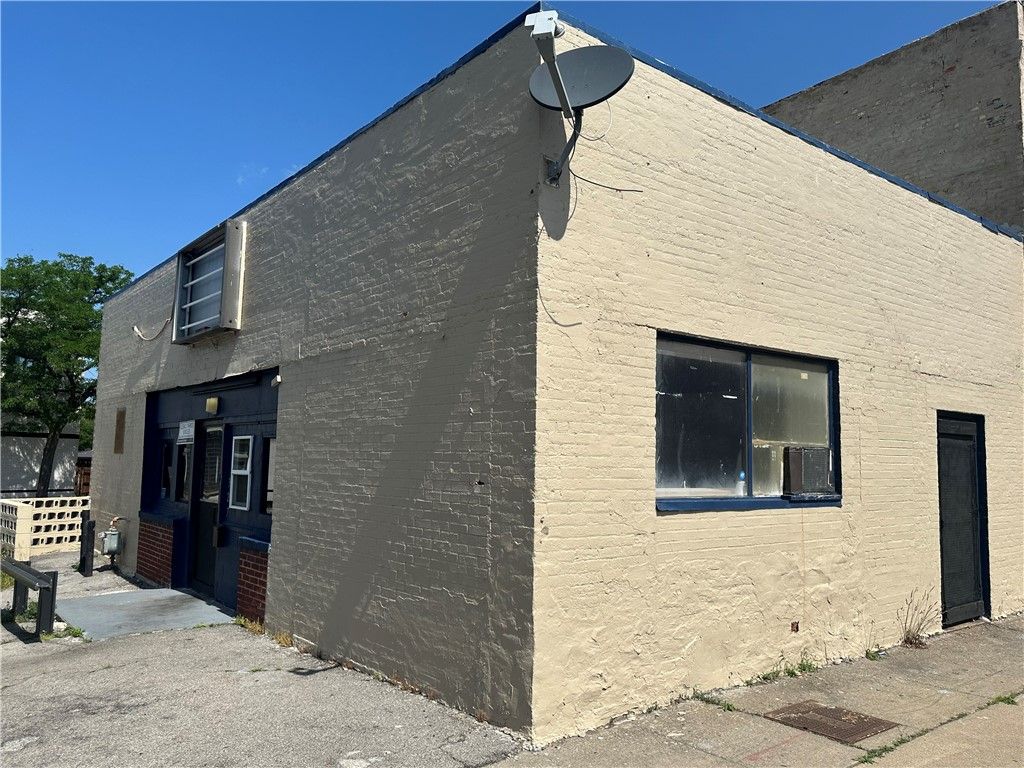 Photo of 325-327 North Street, Rochester, NY 14605 (MLS # R1664759)