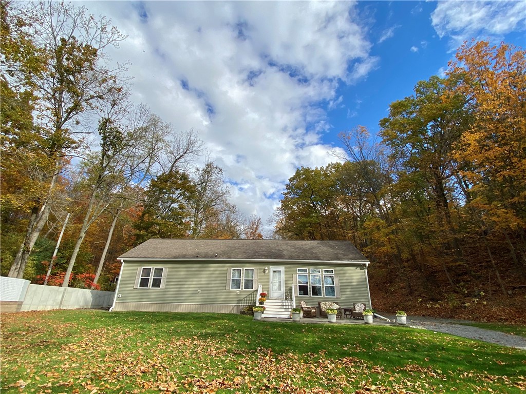 8681 lower lake road