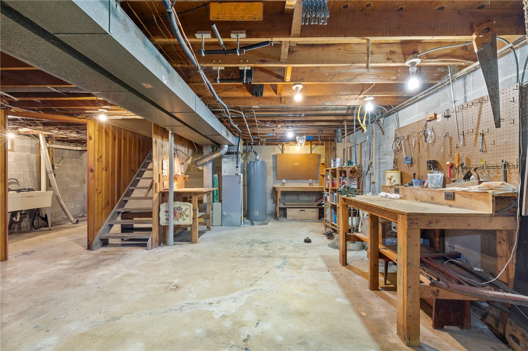 130 Quay Drive, Irondequoit, New York image 36