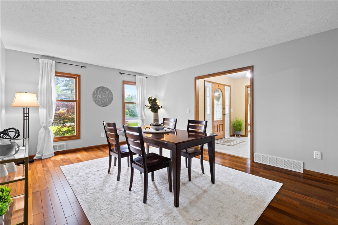 25 Saddle Brook Brk, Pittsford, New York image 6
