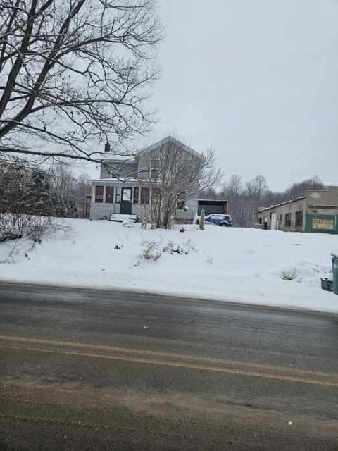 Homes For Sale - 2351 Lyon Road<br/> Palmyra, NY 14522