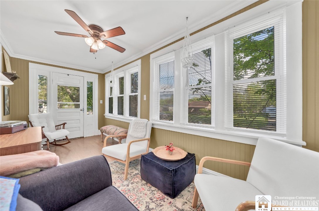 88 Summit Avenue, Orchard Park, New York image 2
