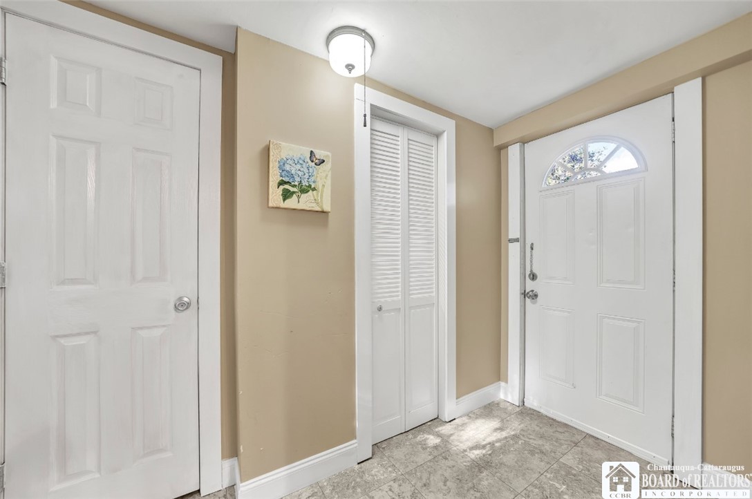 88 Summit Avenue, Orchard Park, New York image 18