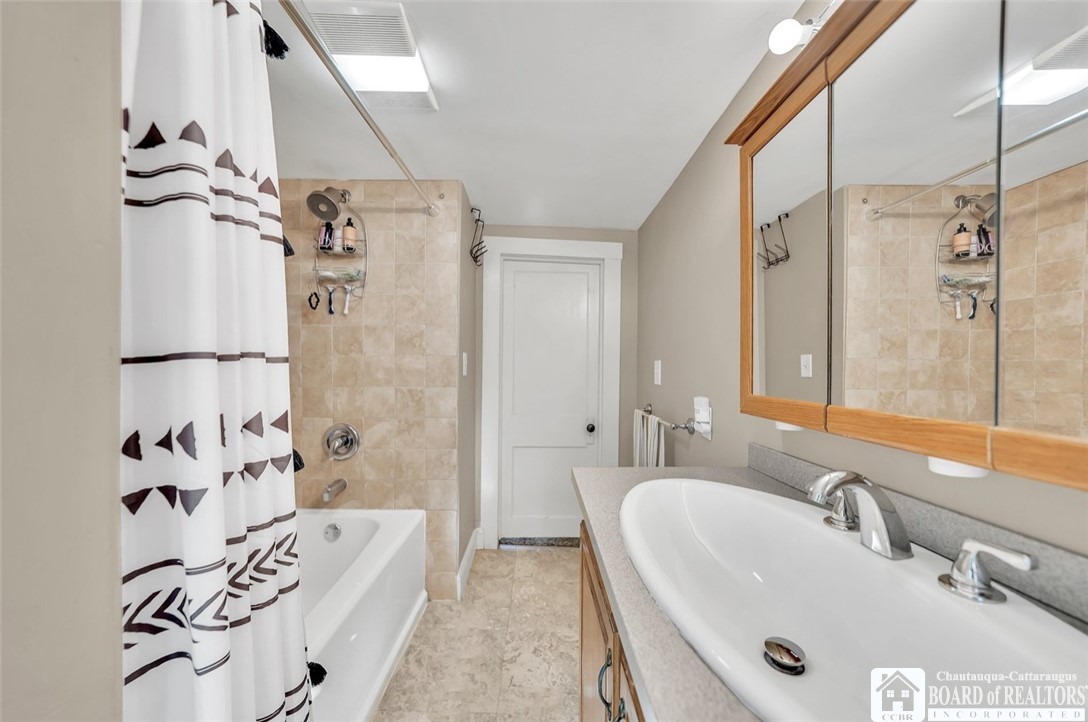 88 Summit Avenue, Orchard Park, New York image 20