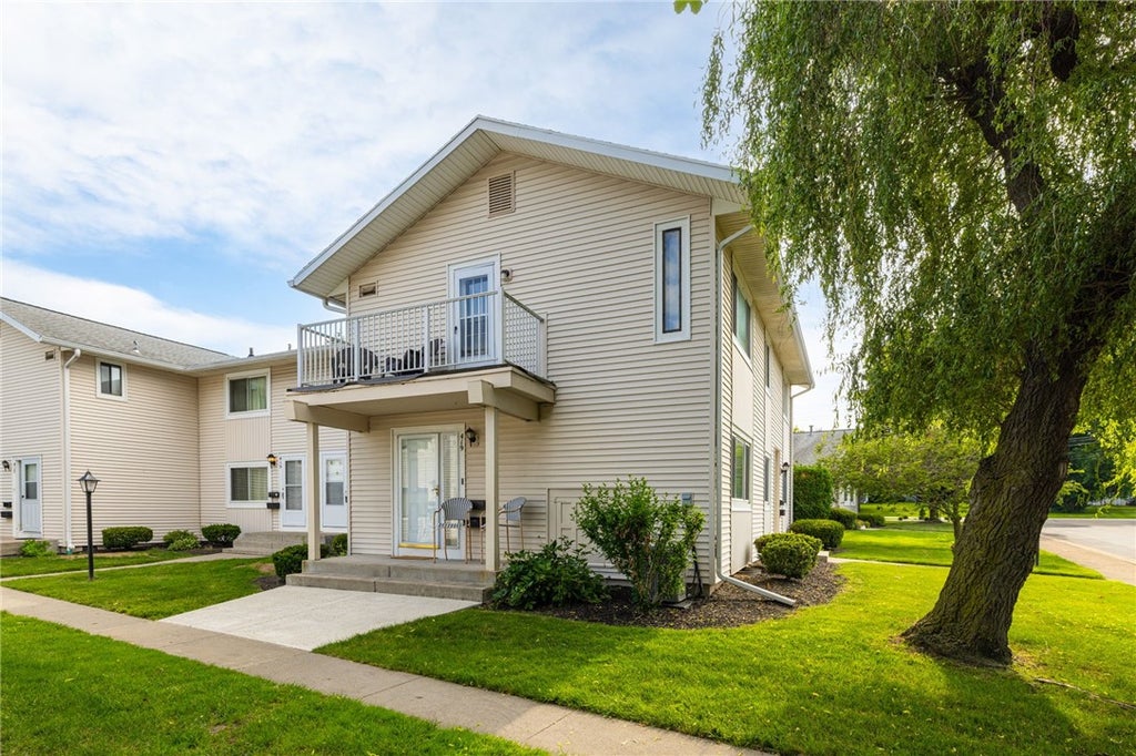 Photo of 419 Eastbrooke Lane, Brighton, NY 14618 (MLS # R1699996)
