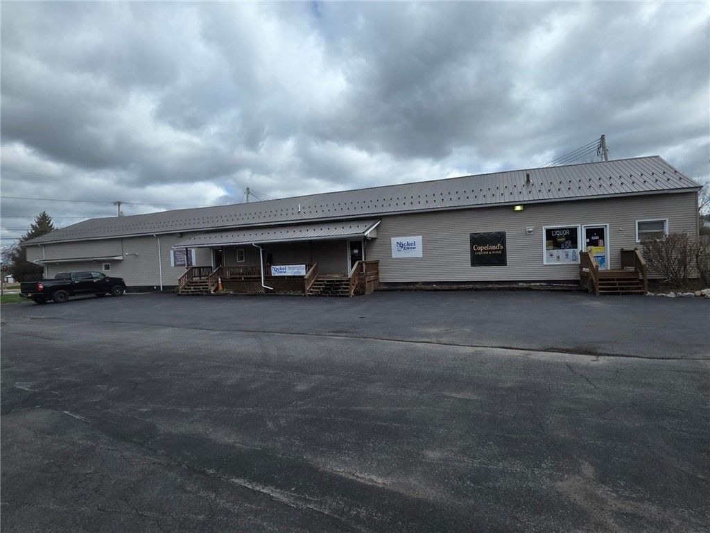 Photo of 2 E Main Street, East Bloomfield, NY 14469 (MLS # R1672426)