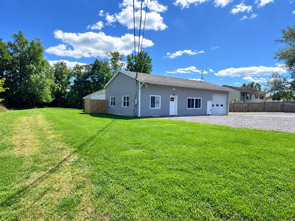 Photo of 2163 State Route 21, Hopewell, NY 14424 (MLS # R1714283)