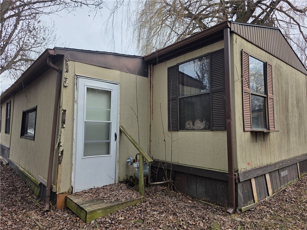221 Crabapple Drive
