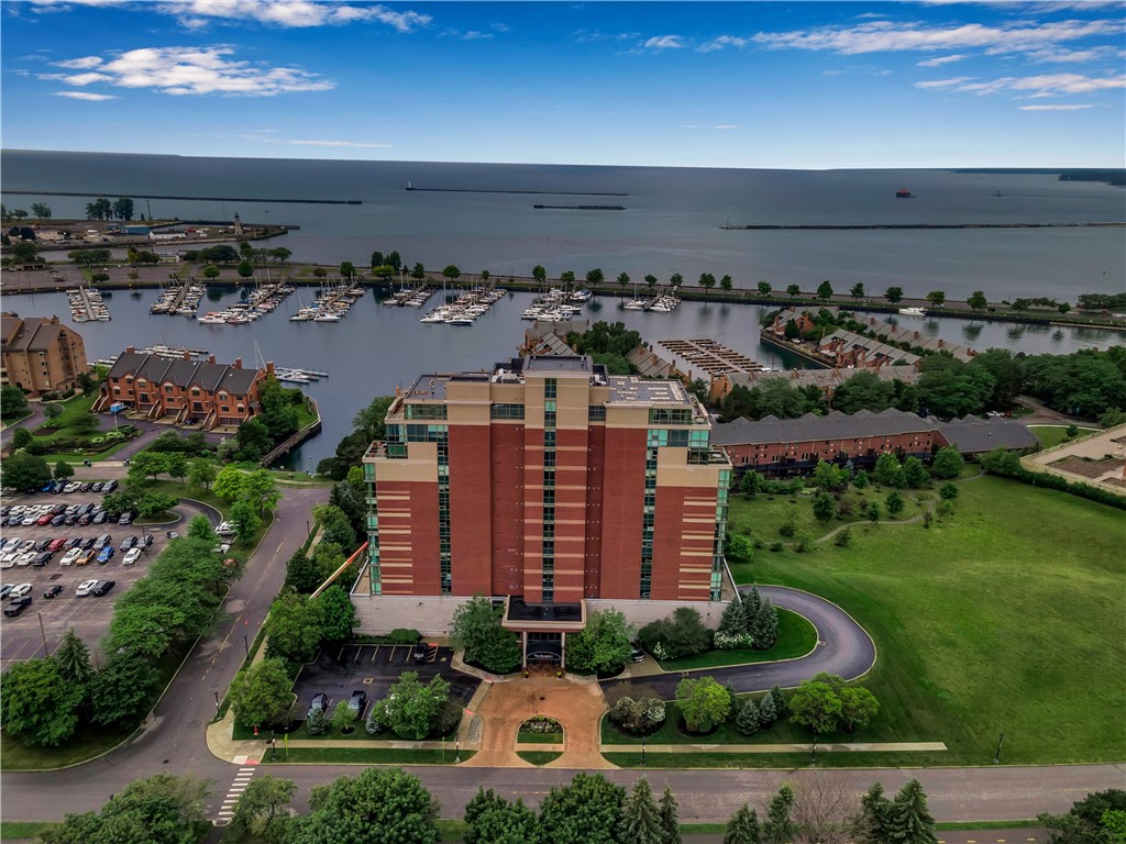 132 Lakefront Boulevard #104, Buffalo, New York image 2