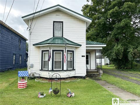 Photo for 114 Williams Street