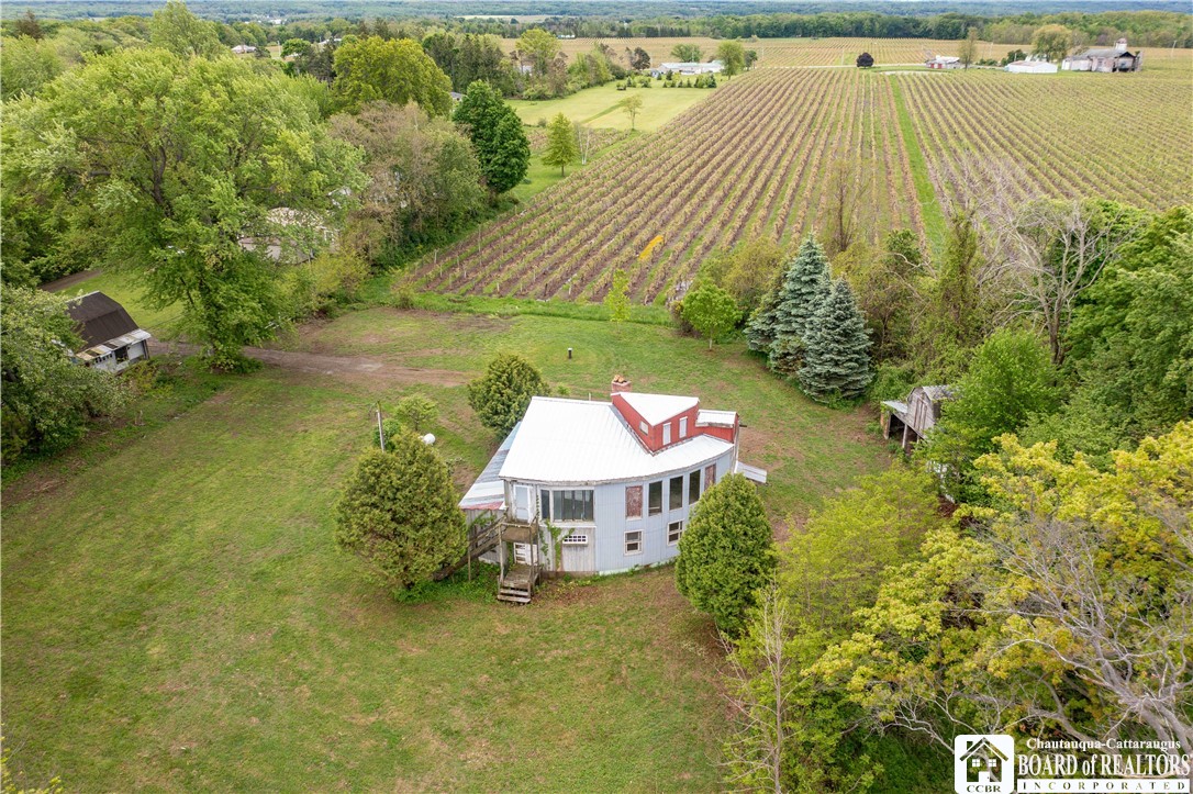 8227 Woodlawn Drive, Westfield, New York image 3