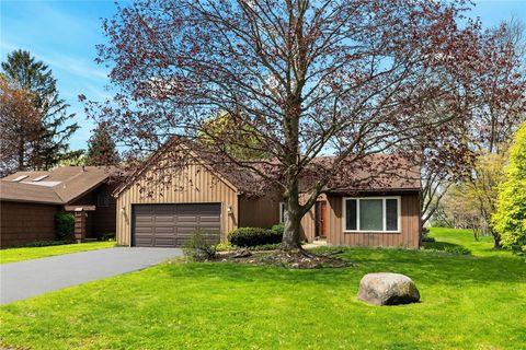 Photo of 87 Willow Pond, Penfield, NY 14526 (MLS # R1678211)