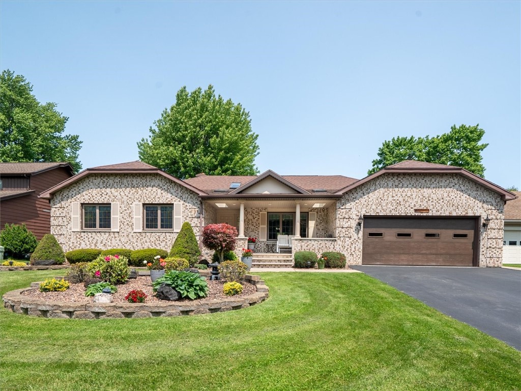48 W Amy Lane, Greece, New York image 1