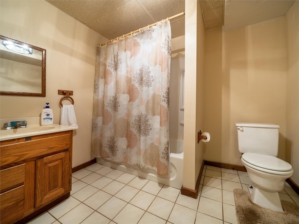 48 W Amy Lane, Greece, New York image 34