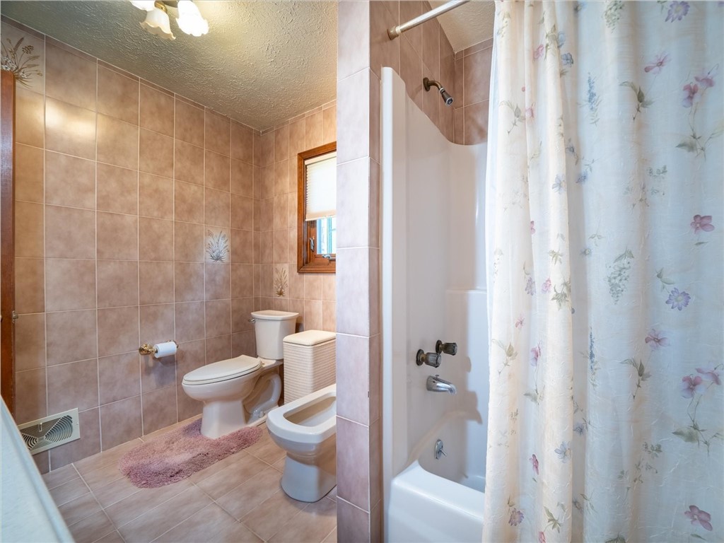 48 W Amy Lane, Greece, New York image 23