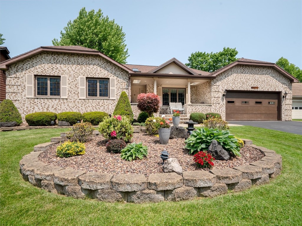 48 W Amy Lane, Greece, New York image 4